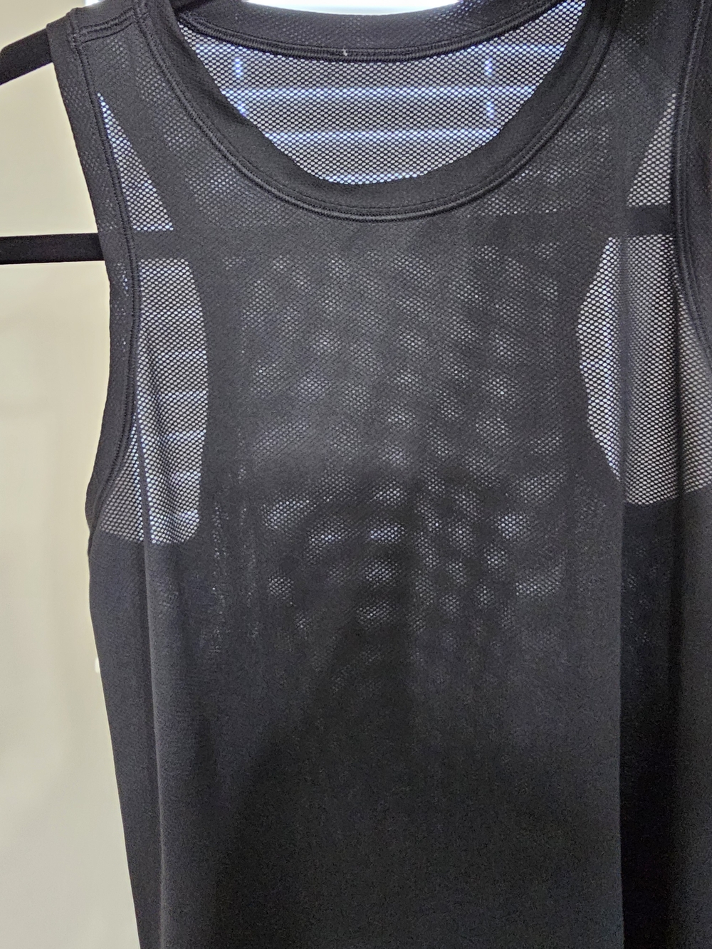 Lululemon  Black Racerback Performance Tank - Picture 6 of 6